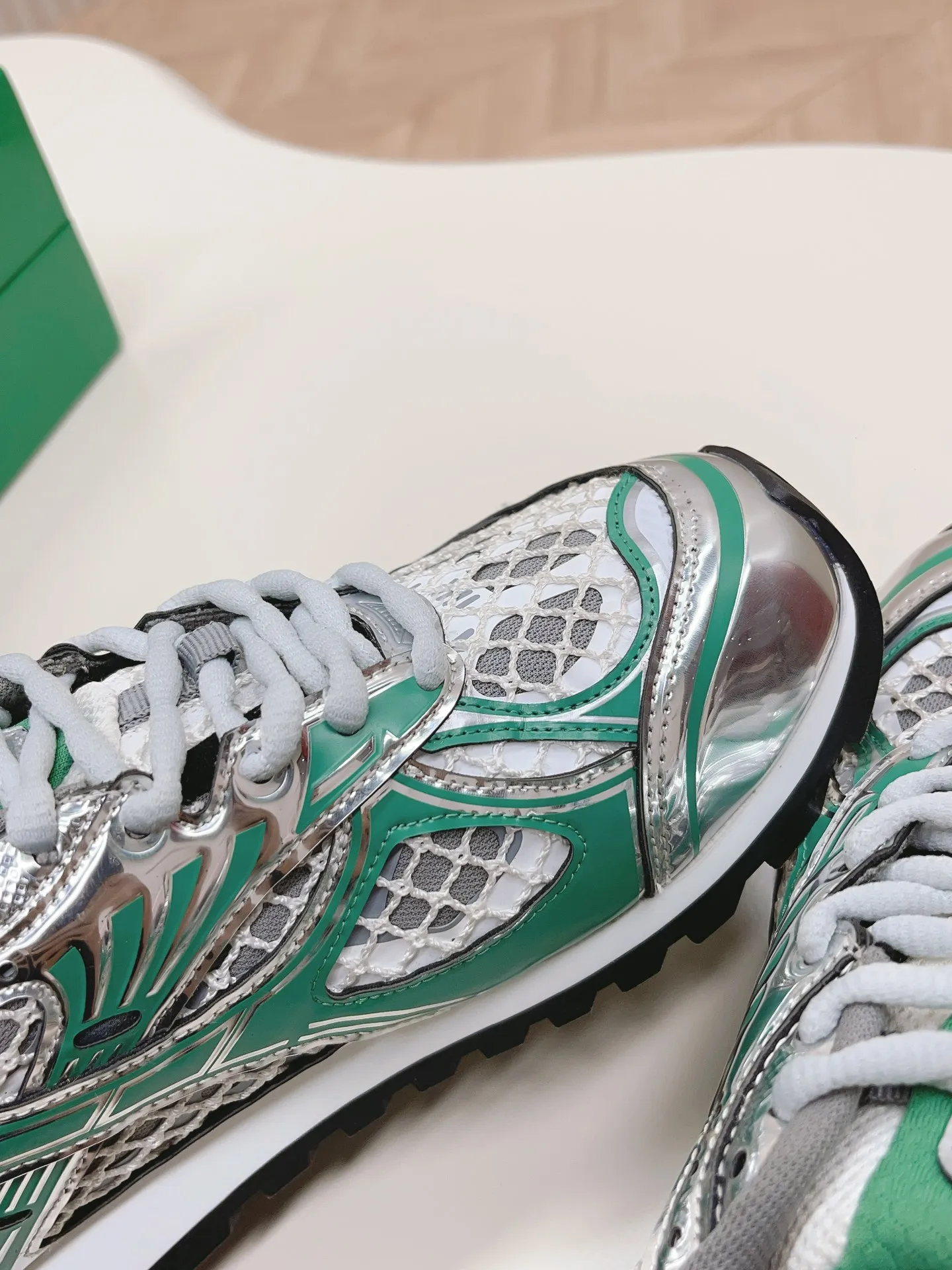 👟👟Ex-factory price 560👟👟 Women's shoes, women's clothing, the latest popular models, couples' models, Bottega Veneta BV23, the new Orbit designer's curtain call, casual sneakers, a new style of freehand pure and unconstrained, with modern symbols in color, fashionable, cool and handsome, simply invincible, retro and versatile, all original craftsmanship 35-40